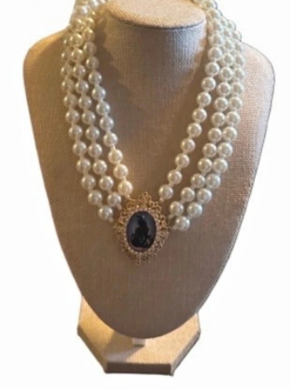 Betsey Johnson Black Cat cameo Torsade Pearl Statemet multi strand necklace